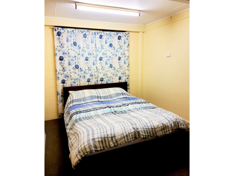 2 Goonyella Avenue, Sarina QLD 4737