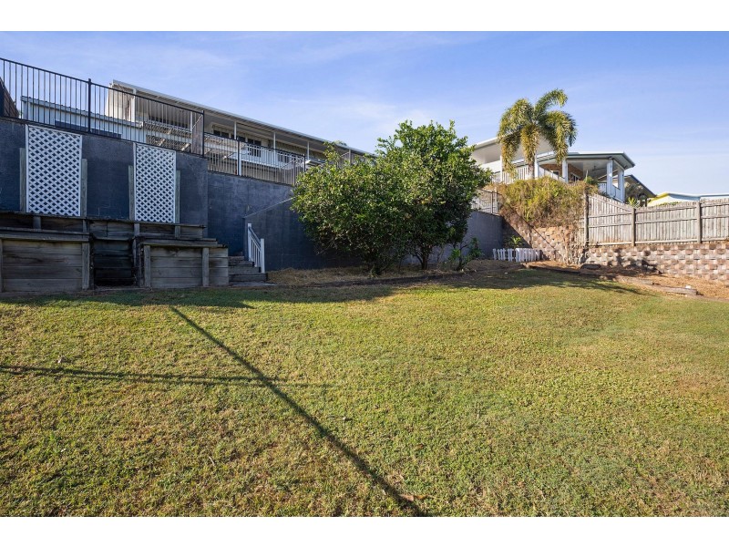 23 Captain Blackwood Drive, Sarina Beach QLD 4737