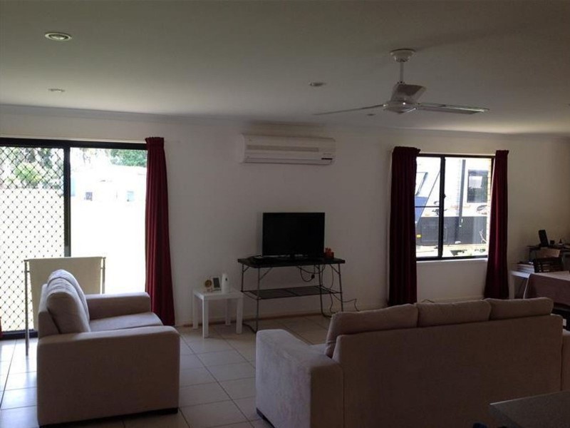 20 Donald Place, Armstrong Beach QLD 4737