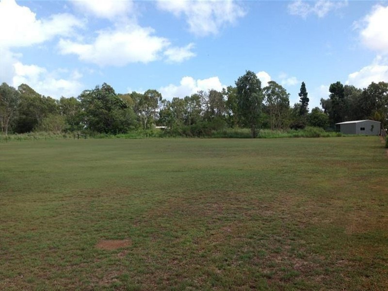20 Donald Place, Armstrong Beach QLD 4737