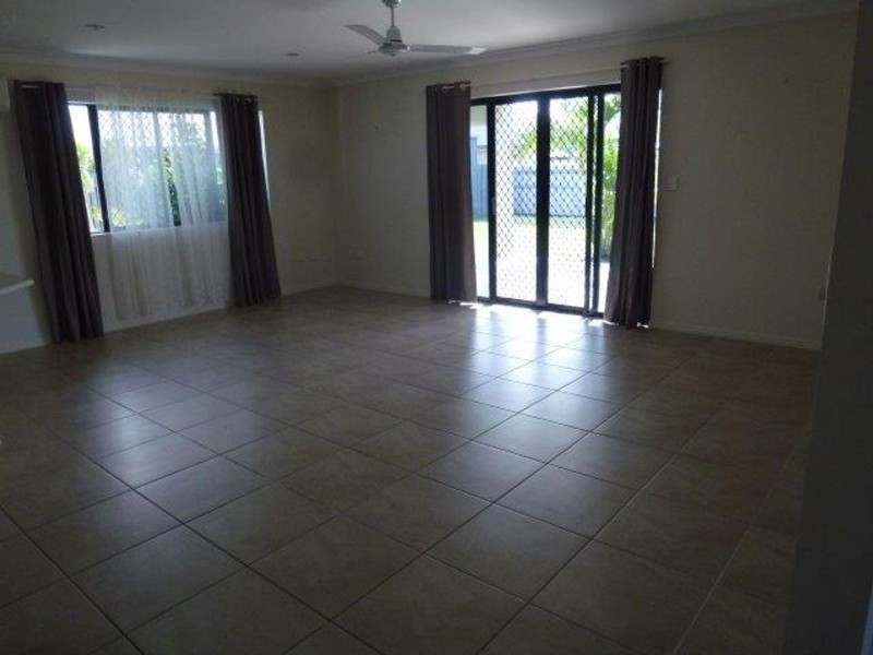 17 Ruddell Close, Marian QLD 4753