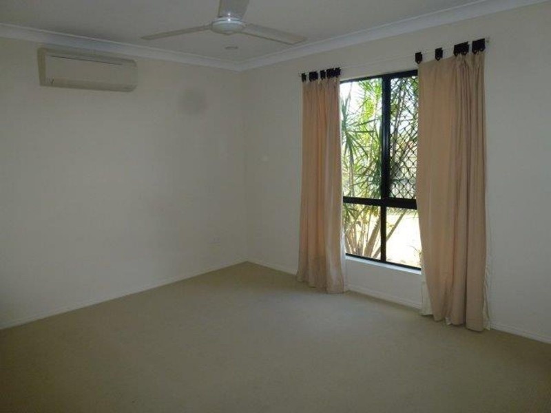 17 Ruddell Close, Marian QLD 4753
