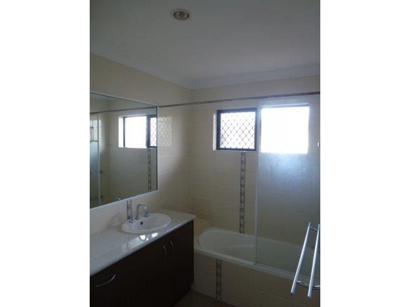 17 Ruddell Close, Marian QLD 4753