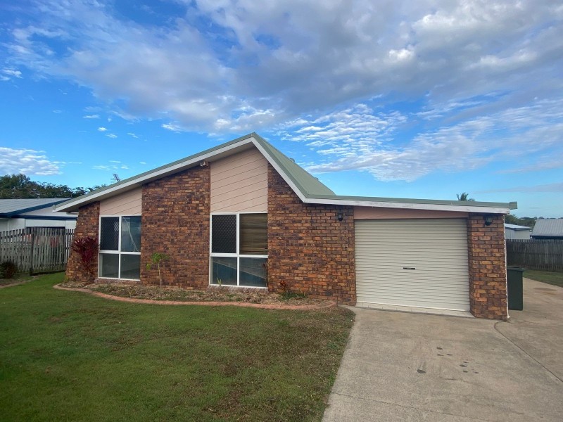 6 Scott Court, Bucasia QLD 4750