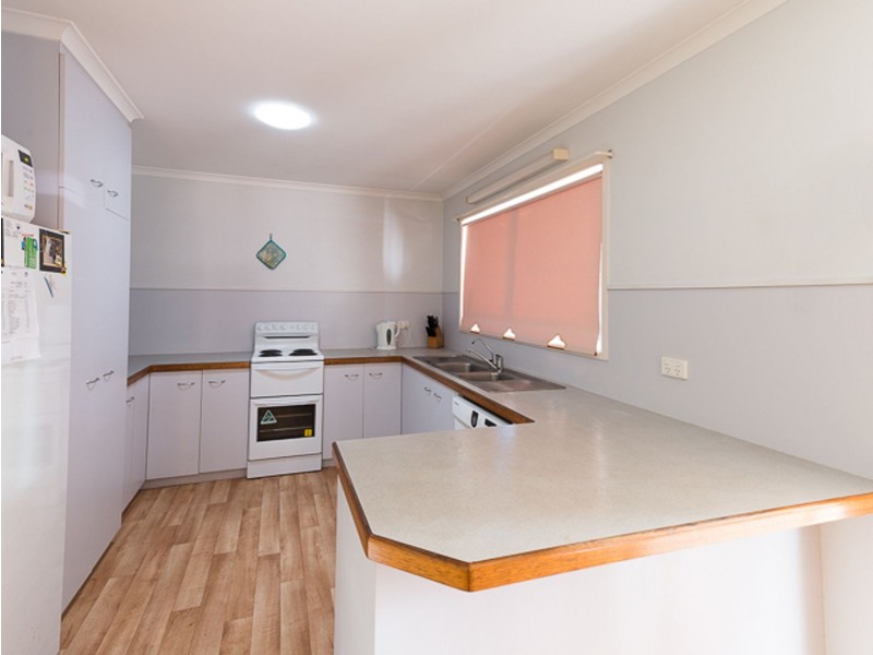 6 Scott Court, Bucasia QLD 4750