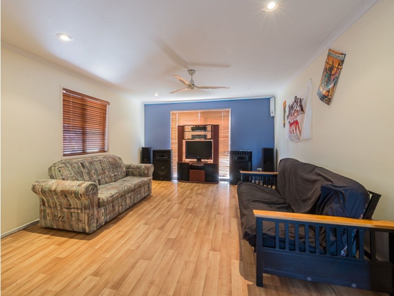 6 Scott Court, Bucasia QLD 4750