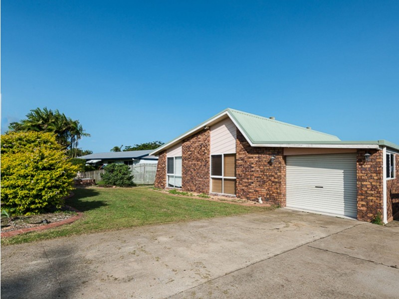 6 Scott Court, Bucasia QLD 4750