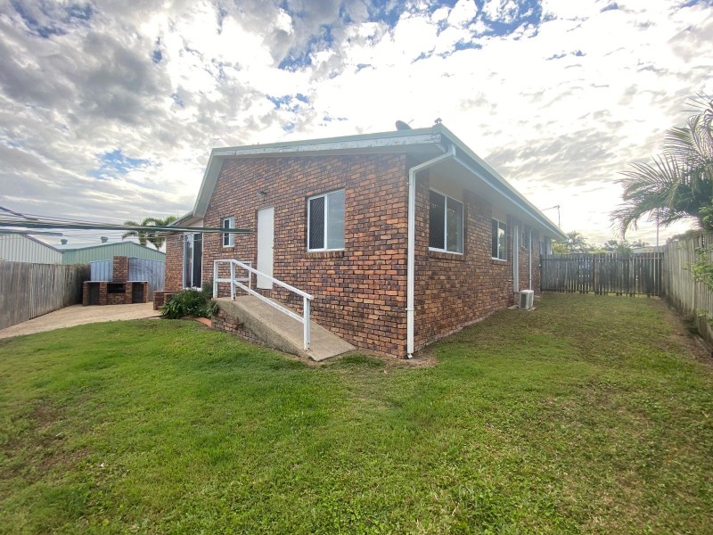 6 Scott Court, Bucasia QLD 4750