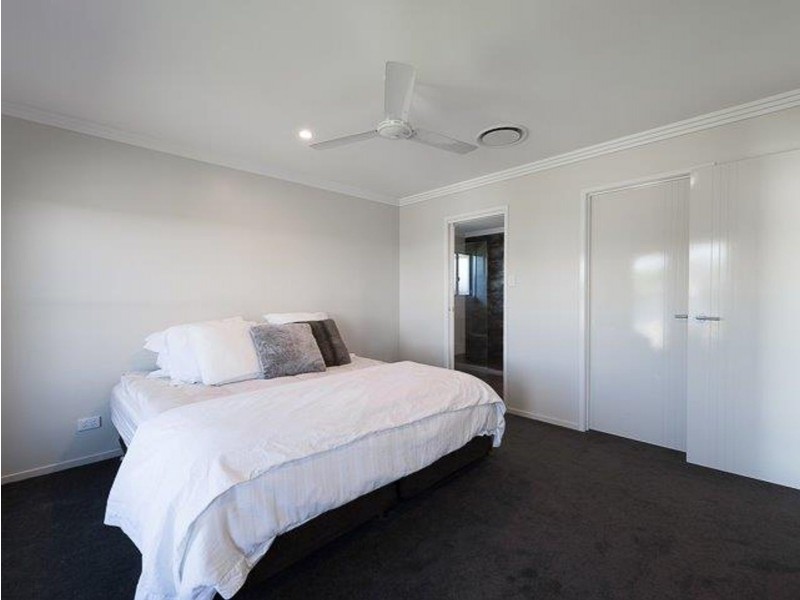 8 Oakview Street, Richmond QLD 4740