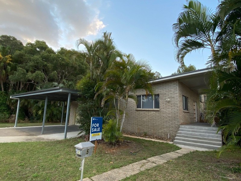 5 Clark Street, Grasstree Beach QLD 4740
