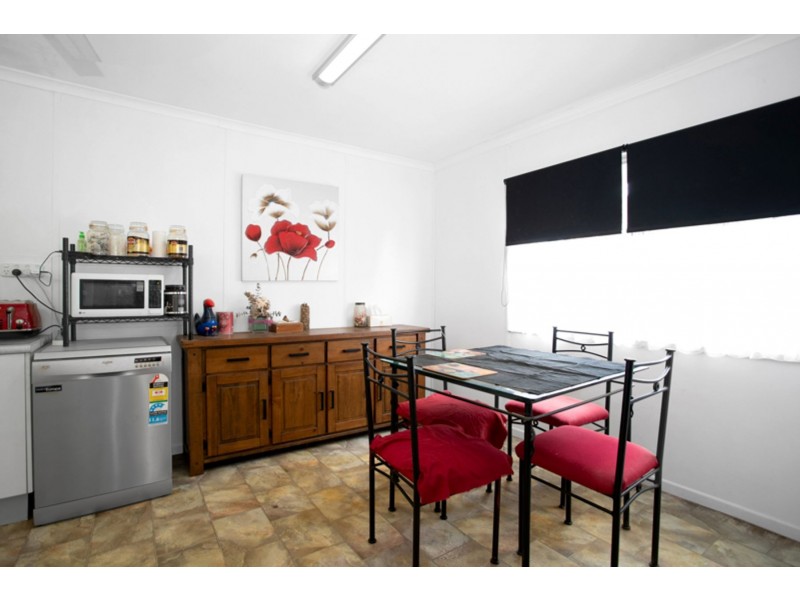 8 Kataryn Avenue, Grasstree Beach QLD 4740