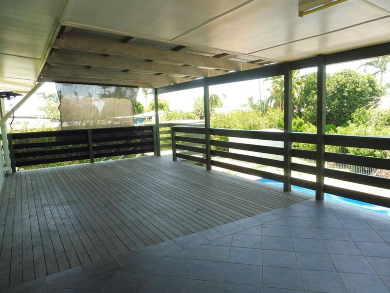 8 Alexandria Road, Alexandra QLD 4740