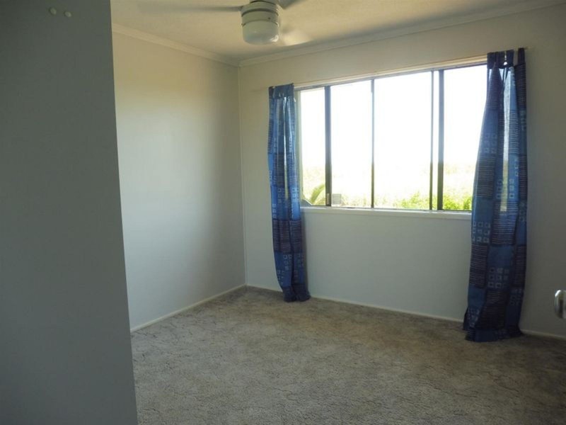 8 Alexandria Road, Alexandra QLD 4740