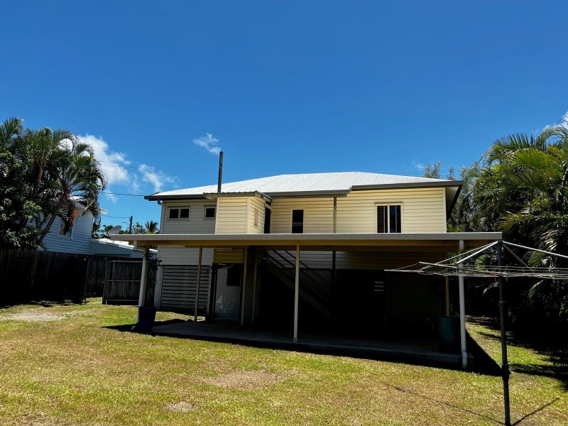 1 Sands Terrace, North Mackay QLD 4740