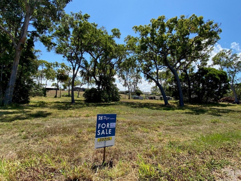 203, 205 & 207 Miran Khan Drive, Armstrong Beach QLD 4737