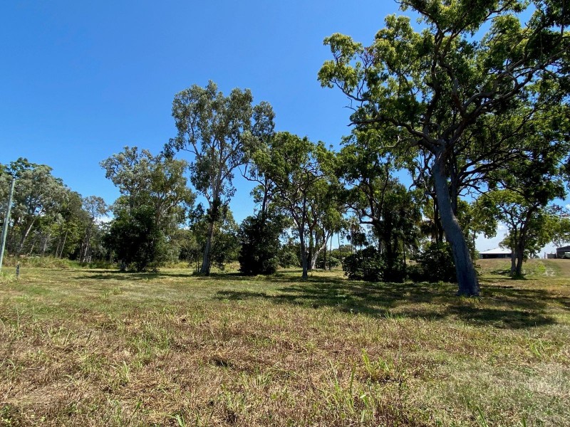 203, 205 & 207 Miran Khan Drive, Armstrong Beach QLD 4737