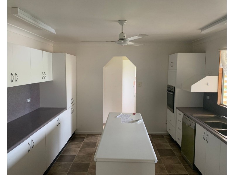 13 Hackett Court, Campwin Beach QLD 4737