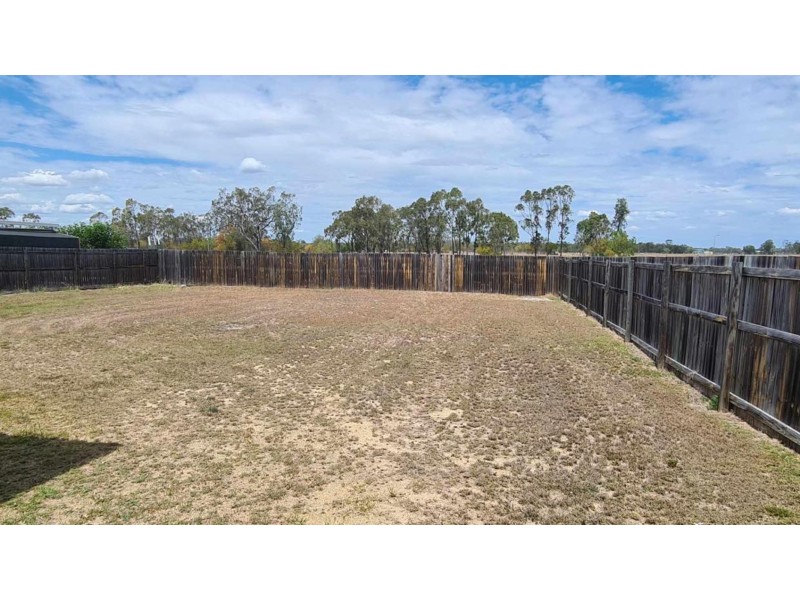 90 Saint Lawrence Street, Nebo QLD 4742
