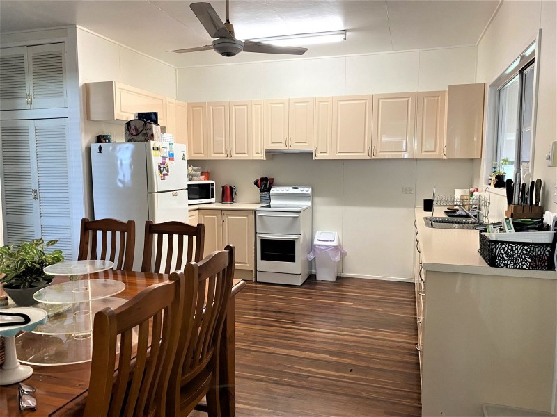 6 Ware Avenue, Sarina QLD 4737