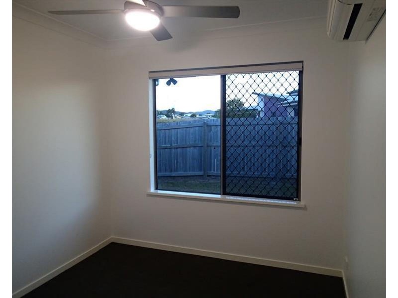 1/1 Hook Court, Sarina QLD 4737