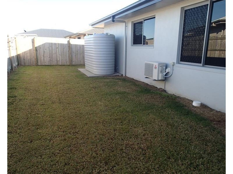 1/1 Hook Court, Sarina QLD 4737