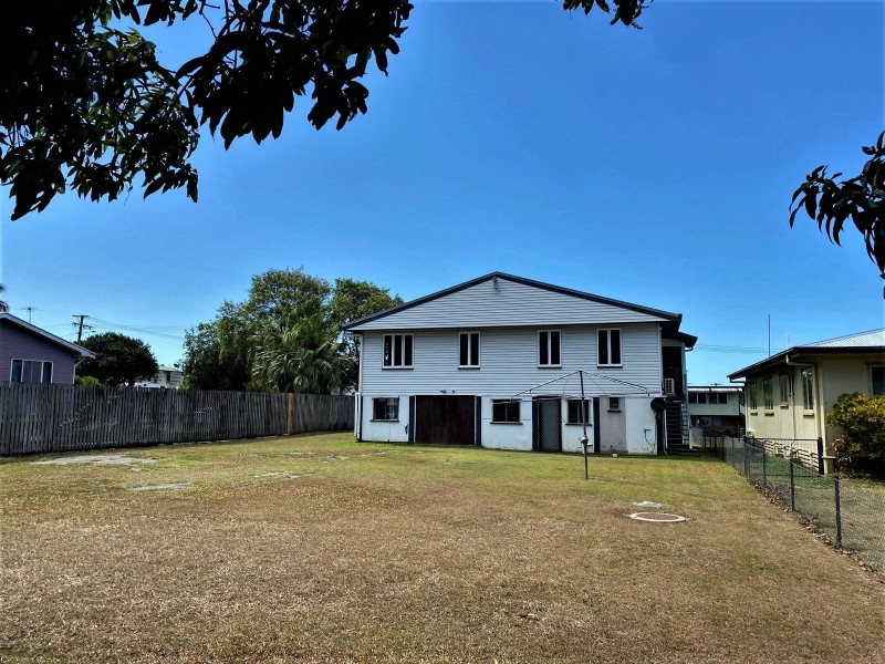 18 Holmes Avenue, Sarina QLD 4737
