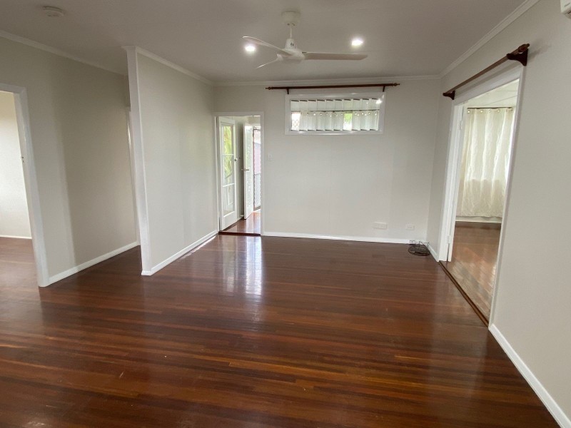 18 Holmes Avenue, Sarina QLD 4737