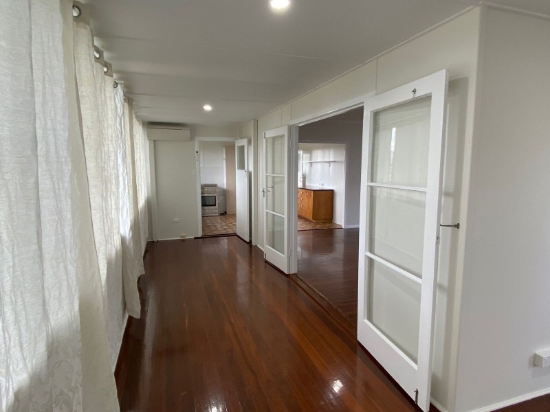 18 Holmes Avenue, Sarina QLD 4737