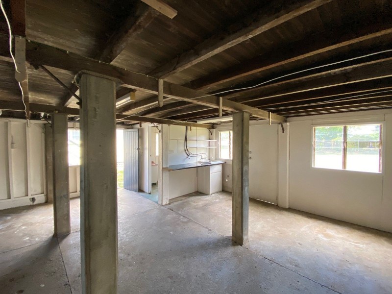 18 Holmes Avenue, Sarina QLD 4737