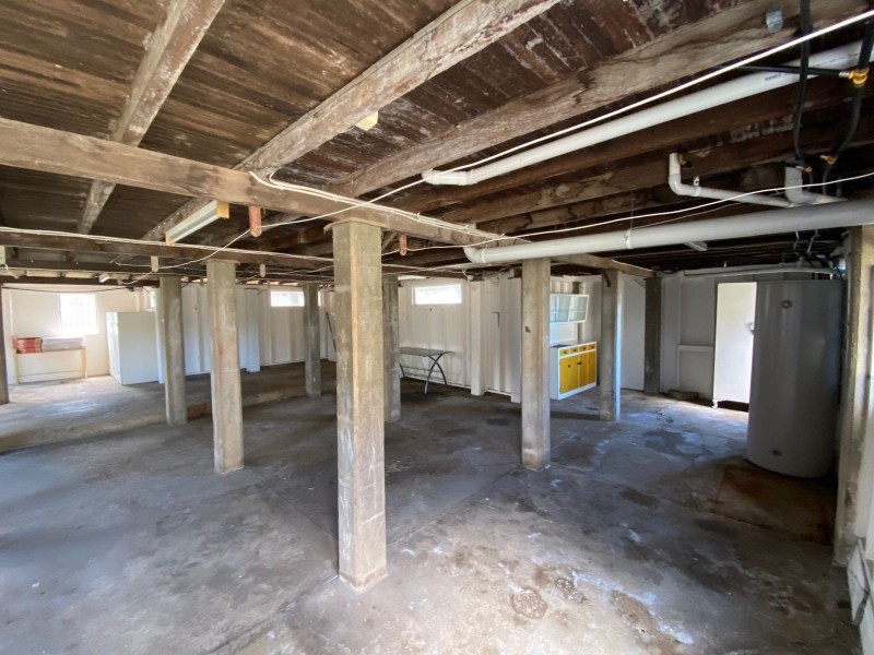 18 Holmes Avenue, Sarina QLD 4737