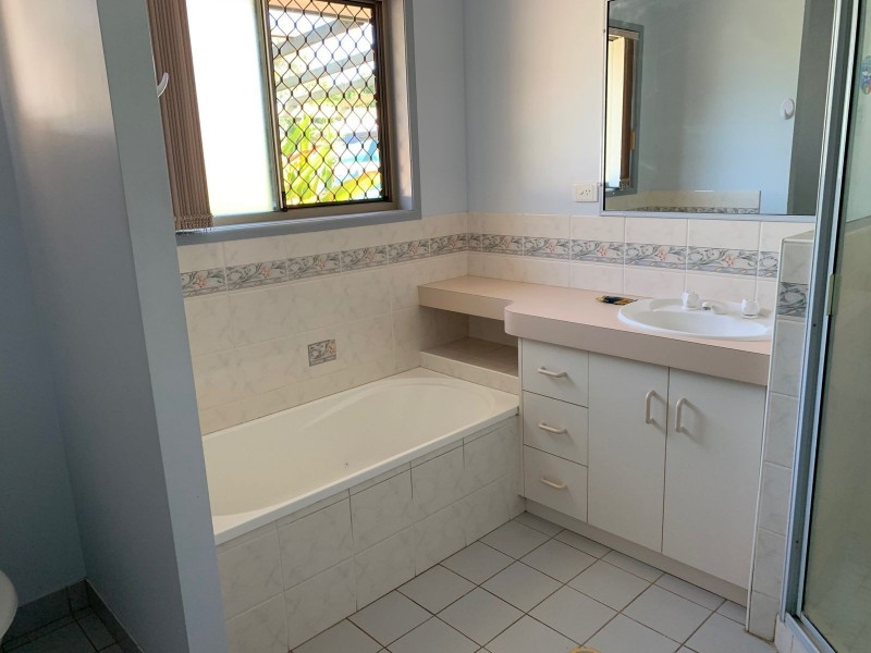 25 Murphy Street, Seaforth QLD 4741