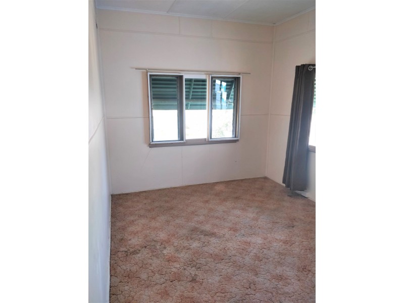 16 Old Bruce Highway, Carmila QLD 4739