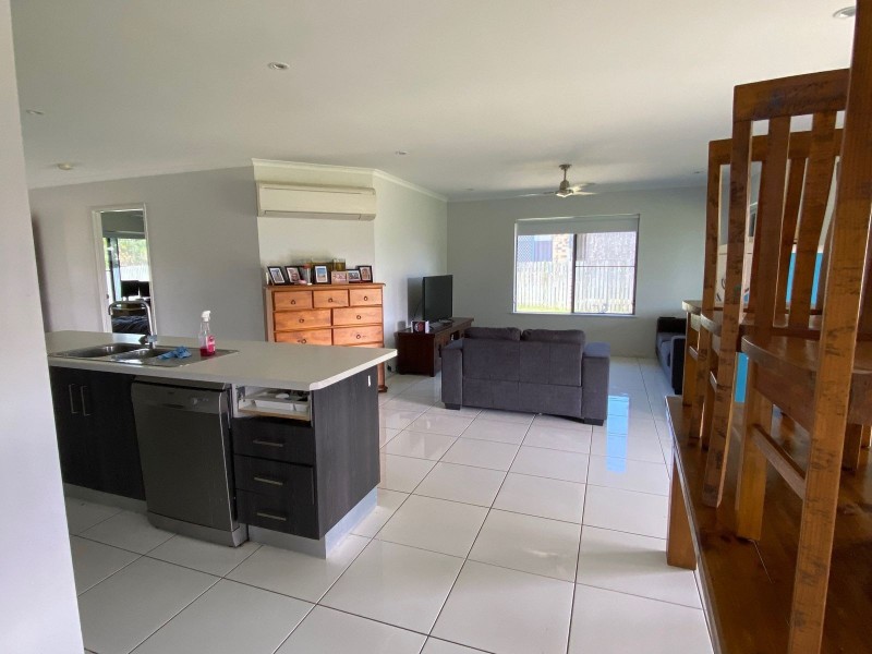 54 Rasmussen Avenue, Hay Point QLD 4740