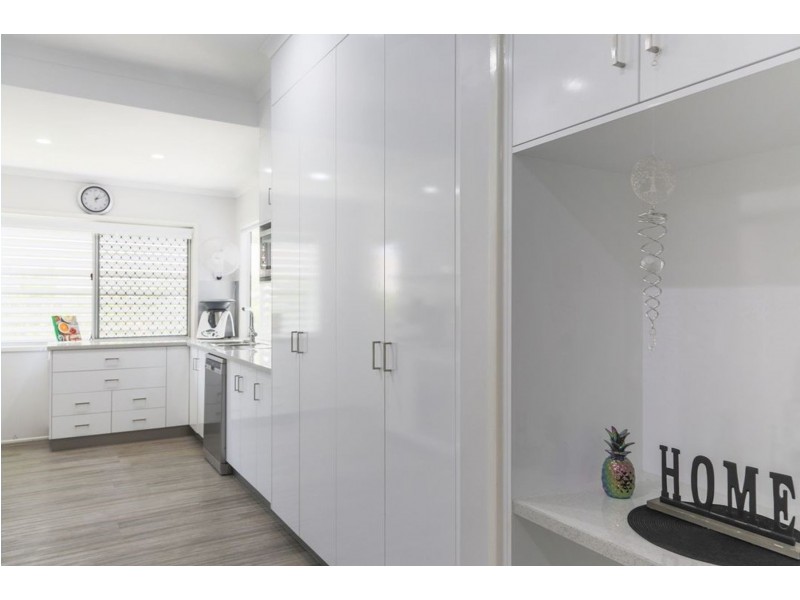 10 De Castella Drive, Moranbah QLD 4744