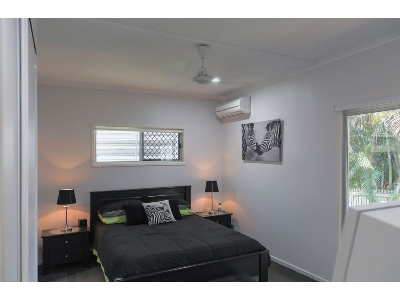 10 De Castella Drive, Moranbah QLD 4744