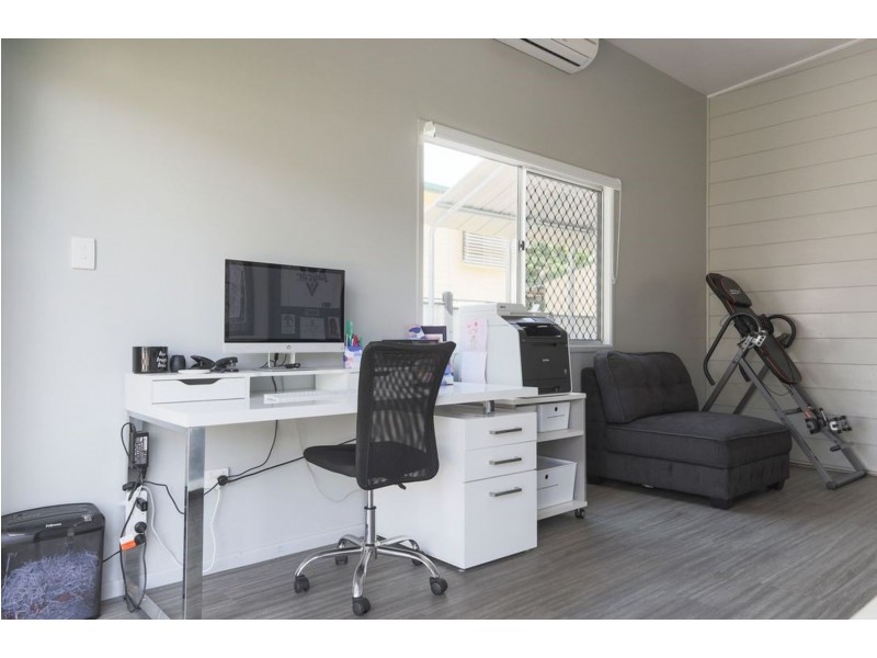 10 De Castella Drive, Moranbah QLD 4744