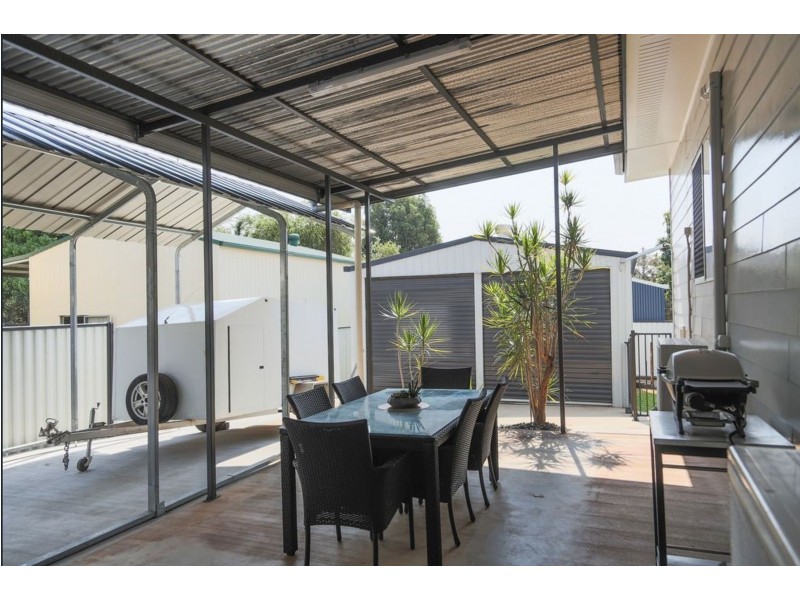 10 De Castella Drive, Moranbah QLD 4744