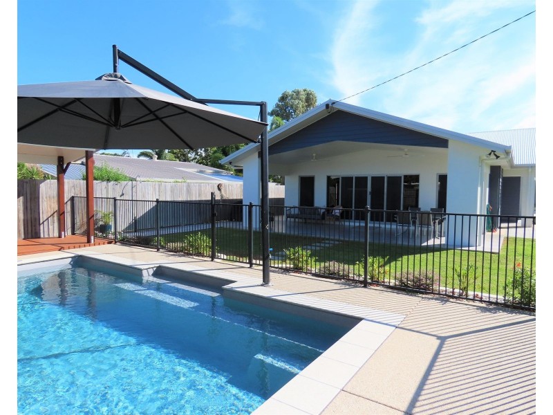 5 Walters Avenue, Bucasia QLD 4750