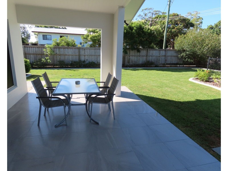5 Walters Avenue, Bucasia QLD 4750