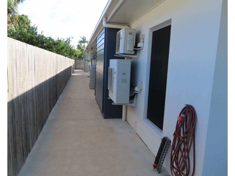 5 Walters Avenue, Bucasia QLD 4750
