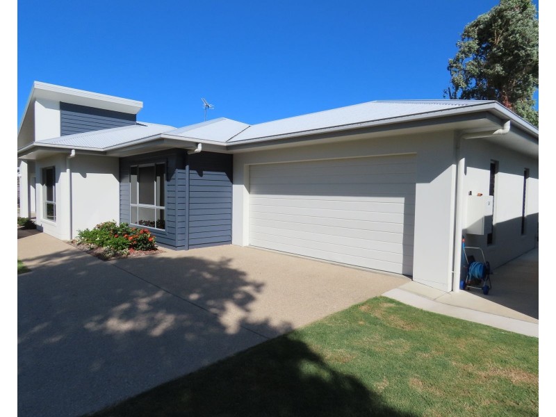 5 Walters Avenue, Bucasia QLD 4750