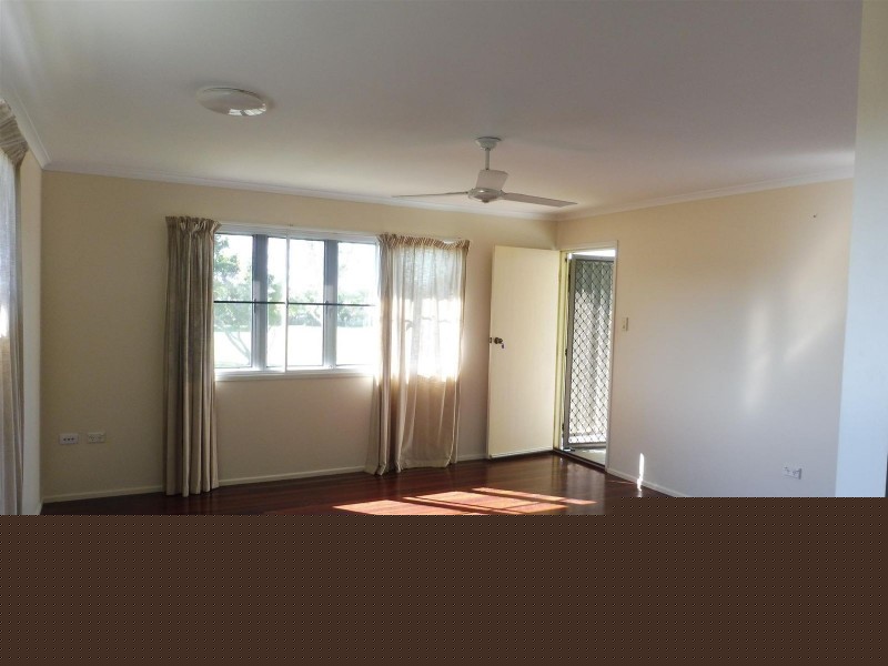 9 Les Cameron Avenue, Mount Pleasant QLD 4740