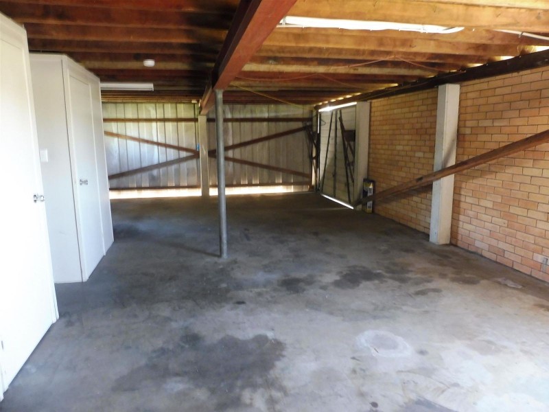 9 Les Cameron Avenue, Mount Pleasant QLD 4740