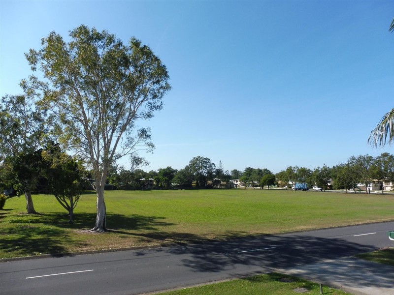 9 Les Cameron Avenue, Mount Pleasant QLD 4740