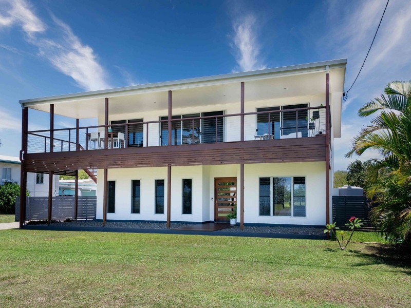 70 The Esplanade, Grasstree Beach QLD 4740