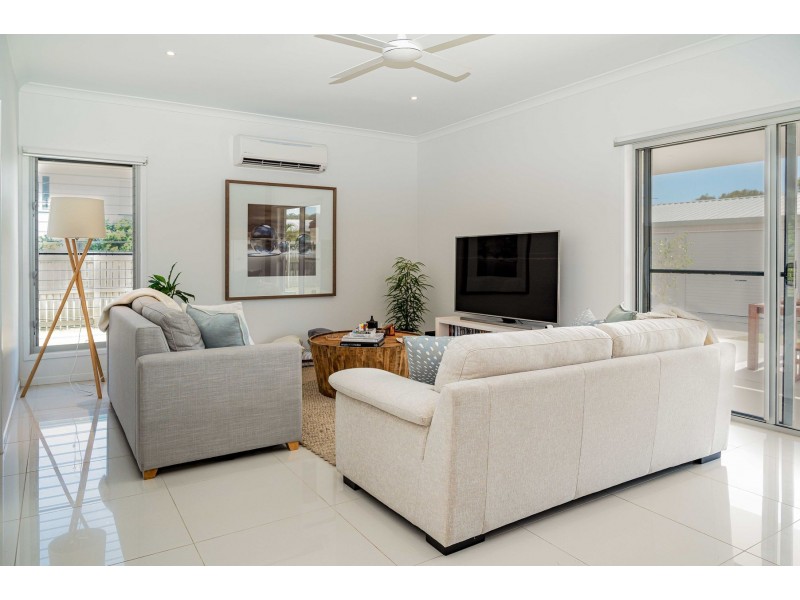 70 The Esplanade, Grasstree Beach QLD 4740