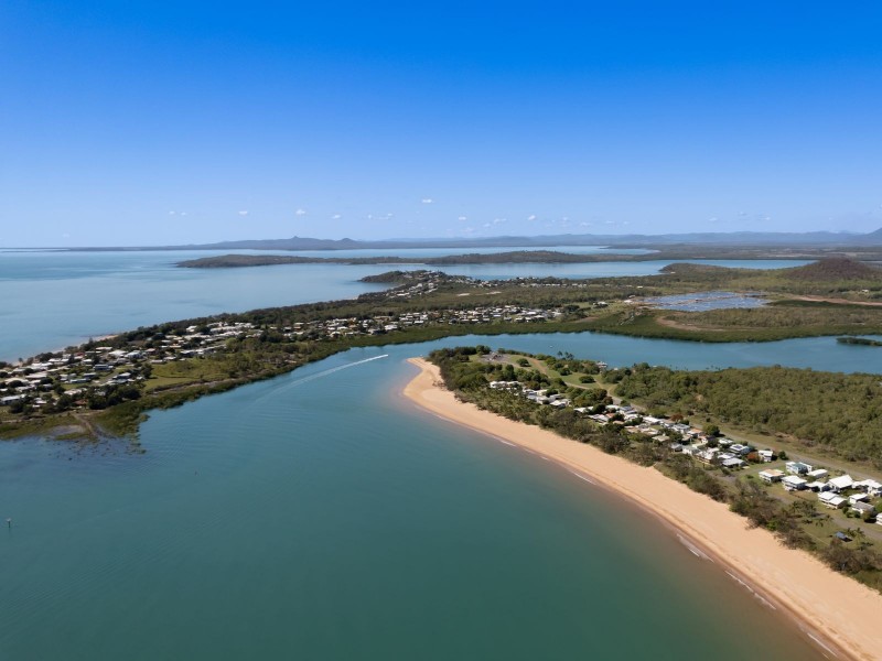 70 The Esplanade, Grasstree Beach QLD 4740