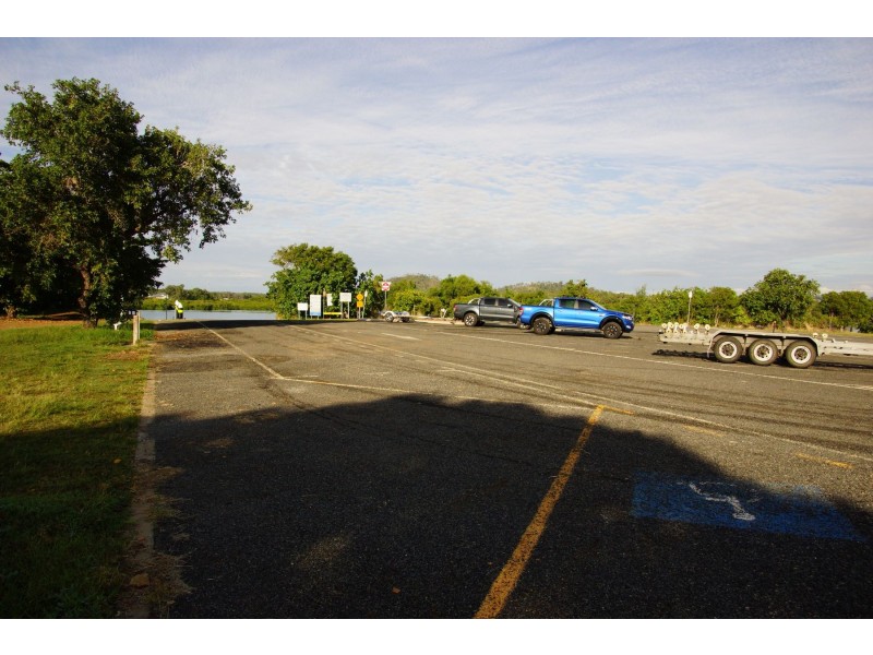 70 The Esplanade, Grasstree Beach QLD 4740