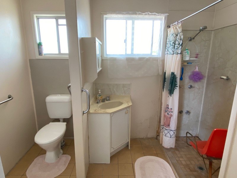 48 Place Avenue, Sarina QLD 4737