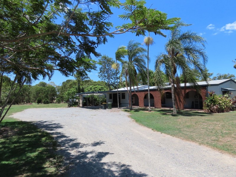 4 Pratts Road, Bakers Creek QLD 4740